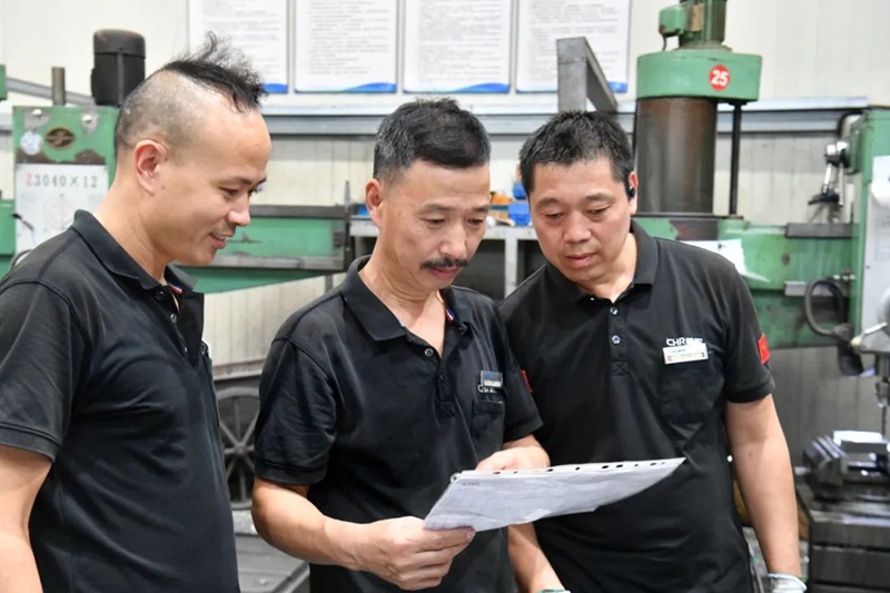 拉床,拉刀,自动化,高端拉床,专用机床,内拉床,外拉床,数控机床,自动化生产线,工业机器人