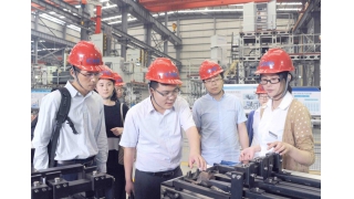 丽水市经信委信息化处处长李义春调研畅尔